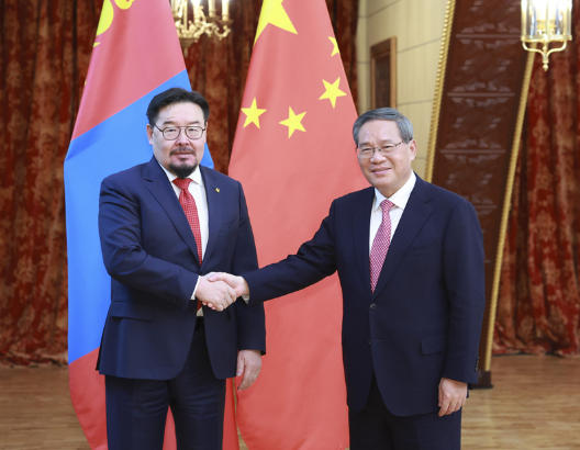 李强会见蒙古国总理赞登沙特尔
